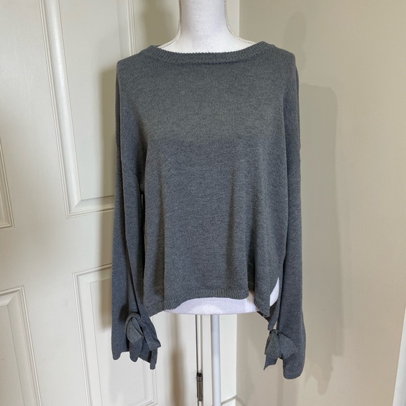 ASTR Tie Sleeve Sweater - Picture 3 of 10